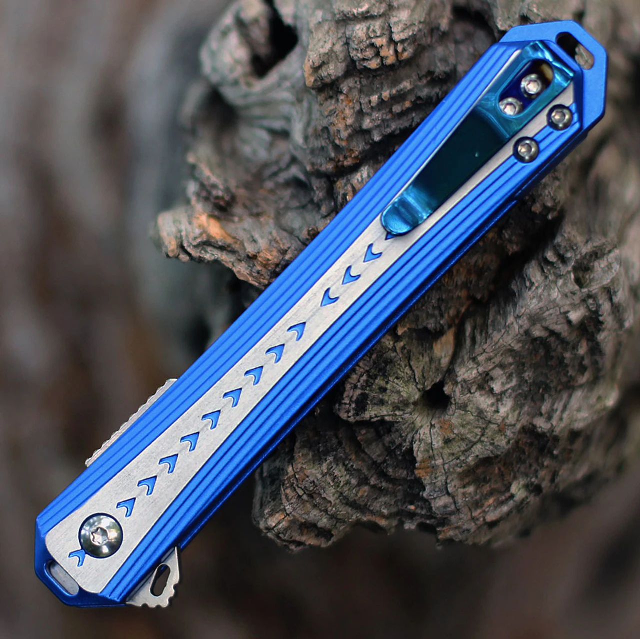 CRKT Stickler Assist Folder - Blue /Gray (3.38" 12C27 Satin) 6710 3 CRKT Stickler Assist Folder - Blue /Gray (3.38" 12C27 Satin) 6710 - Image 3